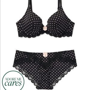 Brand new- sealed Kati Contour set